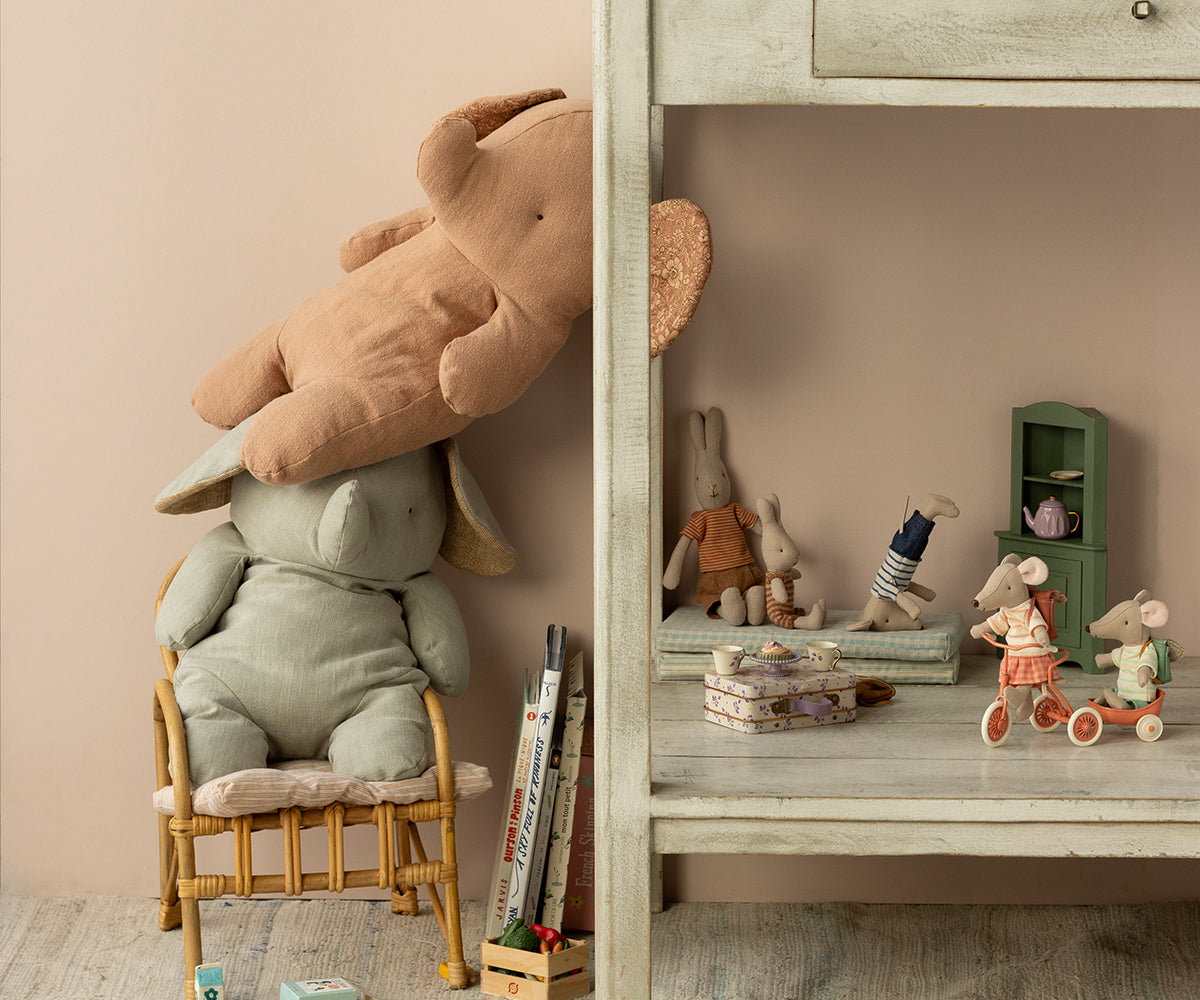 Maileg Maileg - Safari Friends - Elephant - Grey - Big - Pearls & Swines