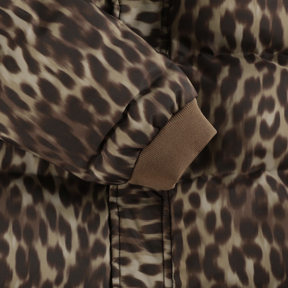 Enfant Enfant - Jacket Quilt Flock AOP - Pine Bark - Pearls & Swines
