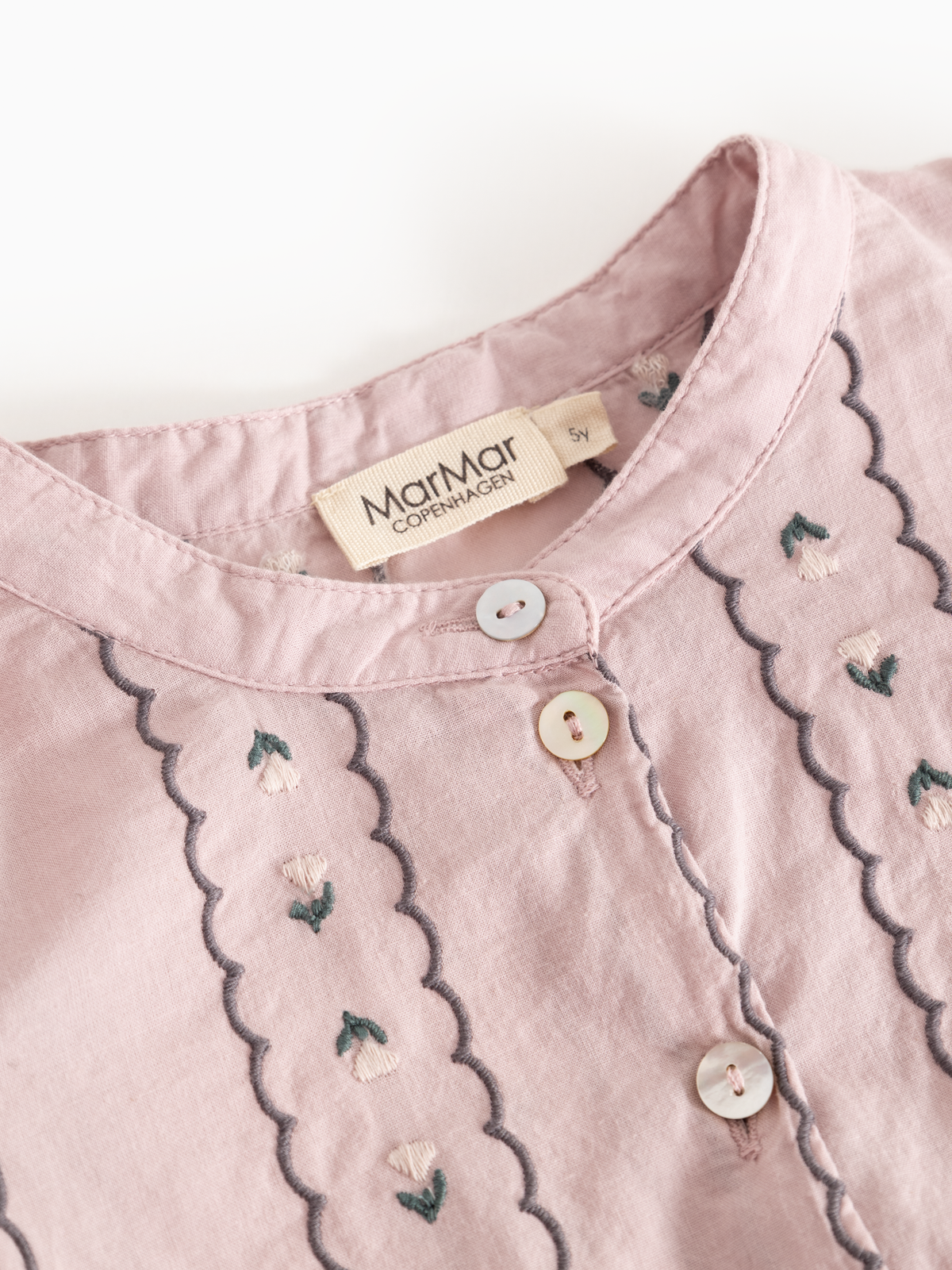 MarMar Copenhagen MarMar Copenhagen - Dela Light Embroidert Dresses - Dusty Purple Bloom - Pearls & Swines