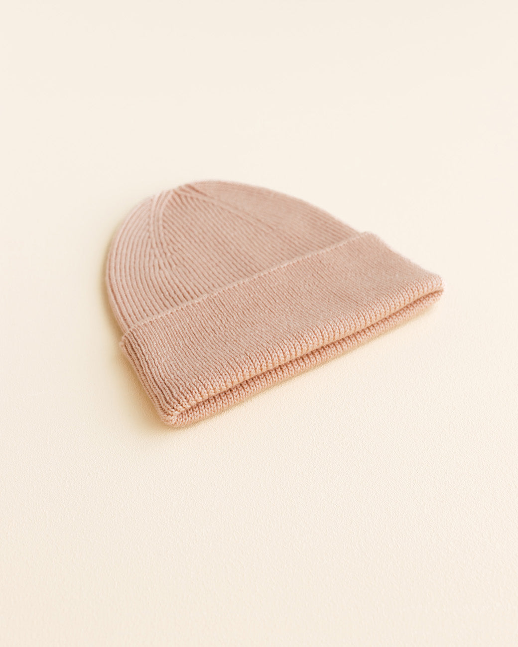 Hvid Hvid - Beanie Fonzie Newborn - Apricot - Pearls & Swines