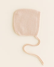 Hvid Hvid - Bonnet Newborn - Oat - Pearls & Swines