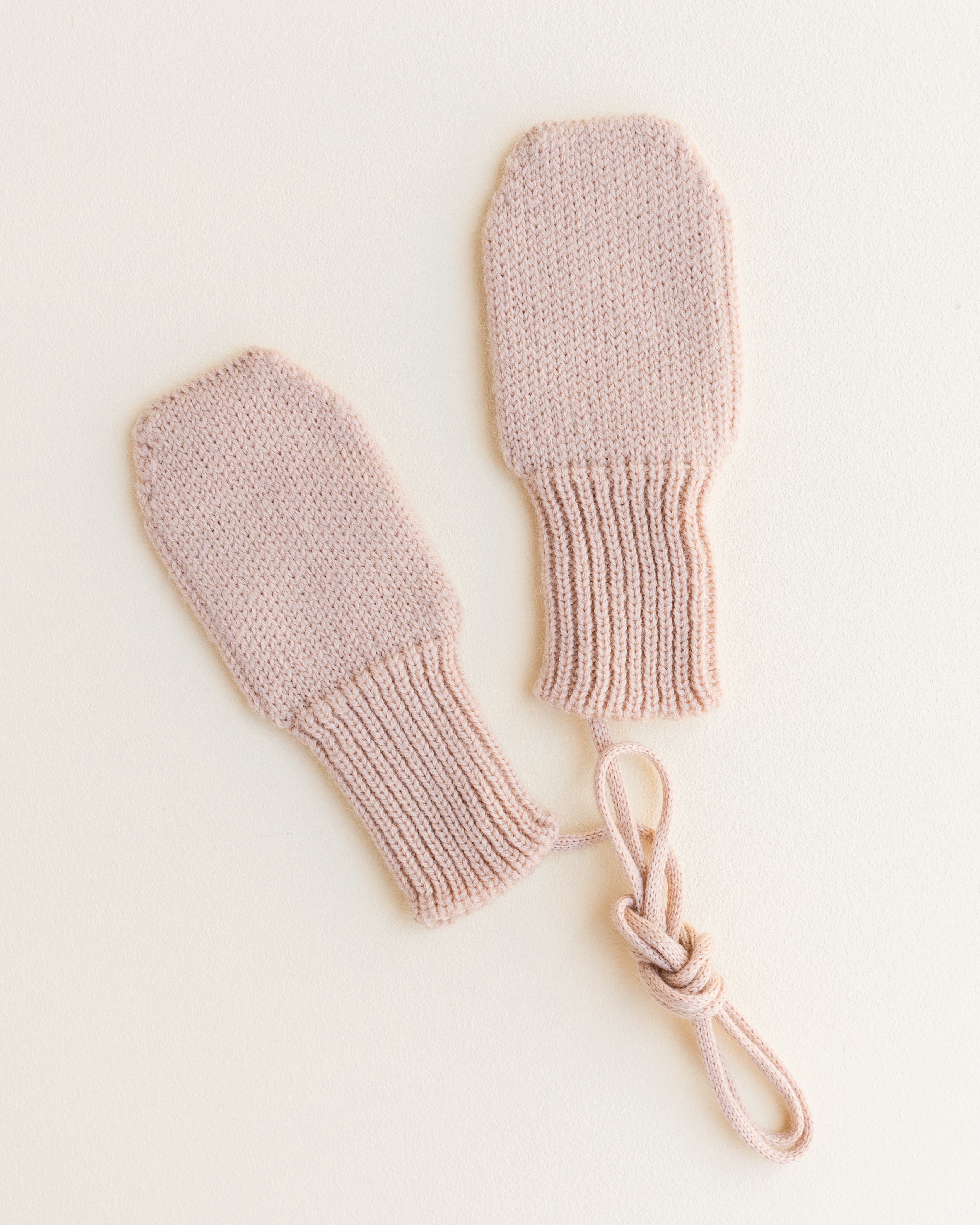 Hvid Hvid - Mittens - Apricot - Pearls & Swines