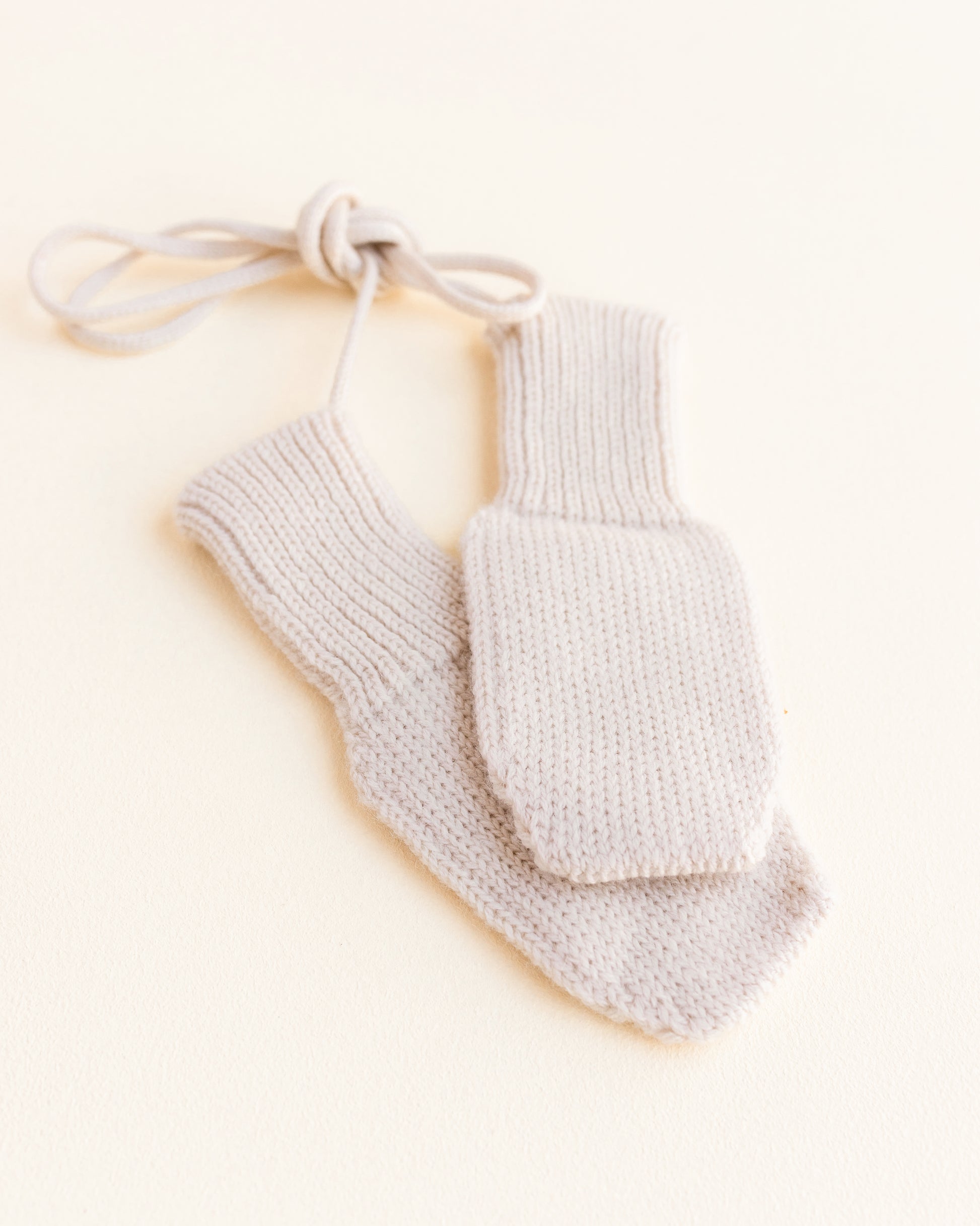 Hvid Hvid - Mittens - Cream - Pearls & Swines