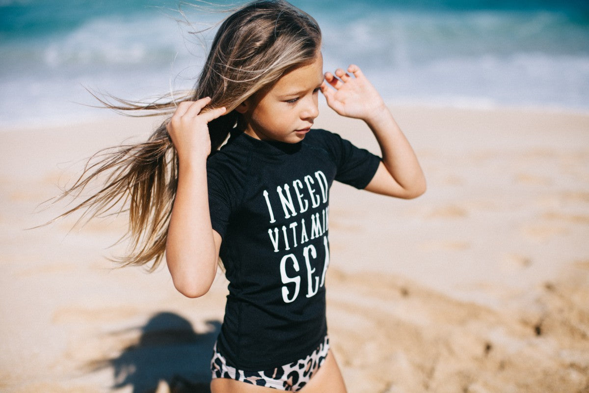 Beach &amp; Bandits Lappendag - Beach & Bandits - Leopard Shark - Bikini Pant - Pearls & Swines